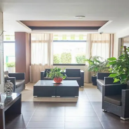 Las Americas Atlantic View Апартаменти